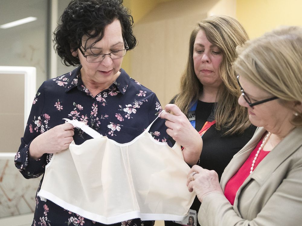 Specialized bra helps reduce radiation burns in breast-cancer patients