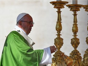 Pope Francis leads a mass marking the Jubilee for Catechists in Saint Peter's Square at the Vatican on September 25, 2016. /