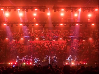 After cancelling two dates in Montreal, Bon Jovi returned to the Bell Centre on Thursday May 17, 2018.