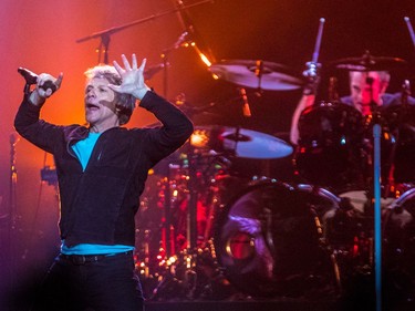 After cancelling two dates in Montreal, Bon Jovi returned to the Bell Centre on Thursday May 17, 2018.
