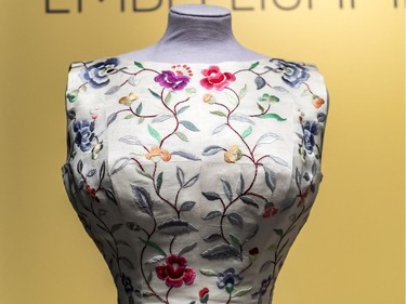 A cocktail dress in wild silk with embroidery by Lesage. Dress by Cristóbal Balenciaga, 1960-1962. The embroidery design was based on the brightly coloured floral embroidery of the Manila shawl, often worn by flamenco dancers.