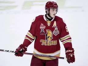 Noah Dobson of the Acadie-Bathurst Titan put Team QMJHL back ahead at 8:40 until Zavgorodniy’s game-tying marker.