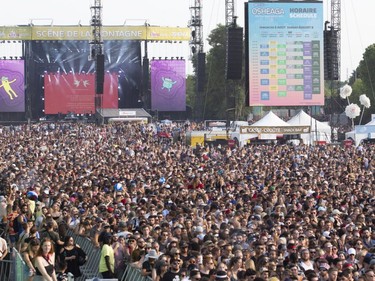 MONTREAL, QUE.: AUGUST 5, 2018 --   Thousands endured the sun and heat at Osheaga in Montreal, Sunday August 5, 2018.  (Vincenzo D'Alto / Montreal Gazette) ORG XMIT: 61142