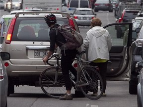 In 2017, the SPVM issued 414,767 fines to drivers for violations of the road safety code, 12,644 to cyclists, and 23,861 to pedestrians.