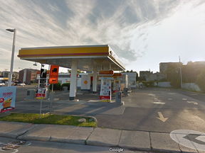 shell station in laval