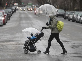 It will dip to -15 C by Tuesday evening, says Environment Canada.