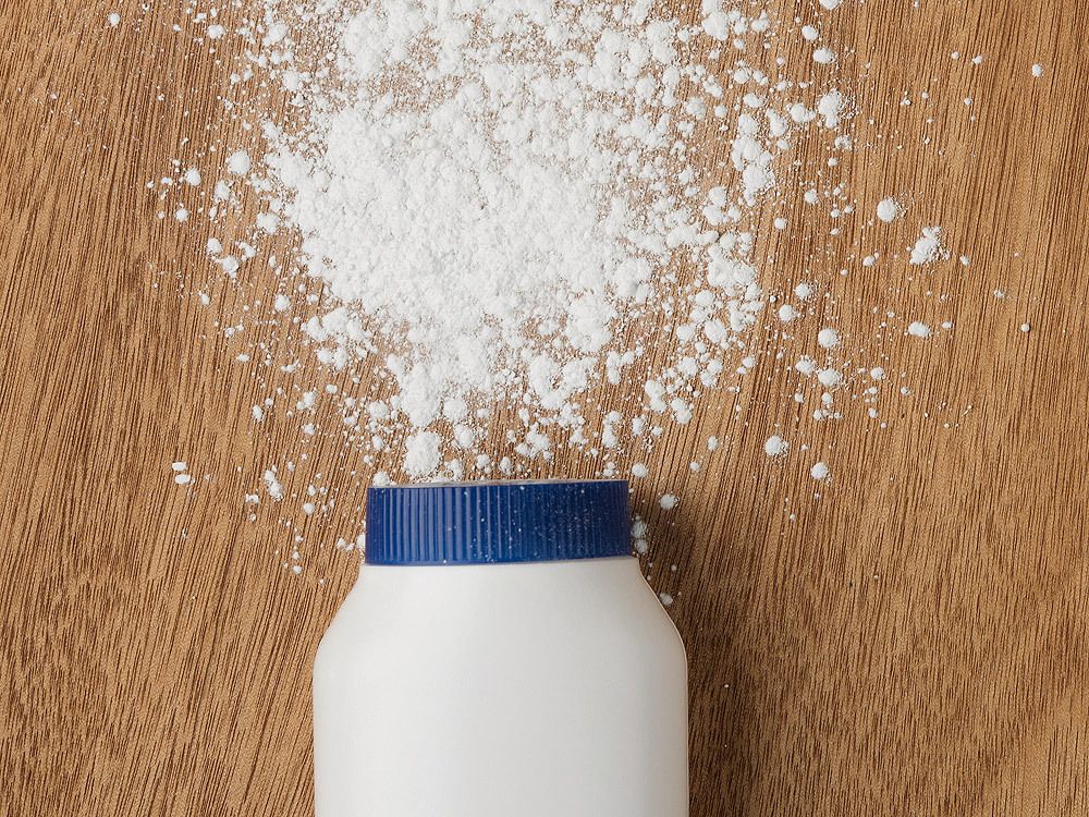 Talcum powder bad for lungs, possible cause of ovarian cancer feds