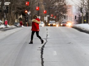 Asphalt doesn’t lie. A fissure runs right down the middle of Cote-des-Neiges Rd., visual evidence of the city's ailing road network.