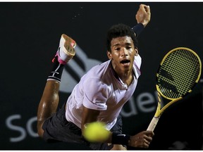 Montrealer Félix Auger-Aliassime returns a shot to Jaume Munar of Spain during the ATP Rio Open 2019 at Jockey Club Brasileiro on Friday, Feb. 22, 2019, in Rio de Janeiro, Brazil.