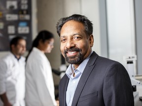 Concordia professor and specialist in nanotechnology, Dr. Muthukumaran Packirisamy and his team are analyzing the composition of gold ash particles.