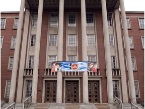 The English Montreal School Board building on Fielding Ave. in N.D.G. in 2009.