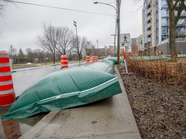 MONTREAL, QUE.: APRIL 19, 2019 --  Large water filled barriers sit alongside rue Rive-Boise in Pierrefonds, in preparation of expected flooding along the Riviere des Prairies Friday, April 19, 2019. (Peter McCabe / MONTREAL GAZETTE) ORG XMIT: 62411