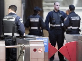 Currently, métro inspectors help direct foot traffic, check that users have paid their fares and can detain a person until police arrive.