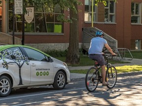 Grand Blvd. between de Maisonneuve Blvd. and Monkland Ave. presents particularly difficult challenges in reconciling two needs: safe bike paths and parking.