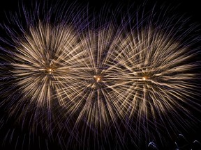 The 2009 International Fireworks Competition kicked off with a show by the company Panzera, which specializes in traditional fireworks.