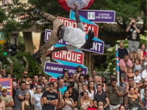 A good crowd showed up in 2019 for the free show Candide, at the Montreal Completement Cirque at Jardins Gamelin.
