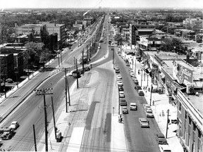 Décarie Blvd. area before the expressway: This photo, published on July 4, 1962 in the Montreal Gazette, shows the conglomeration of avenues as seen from Queen Mary Rd. looking northward.