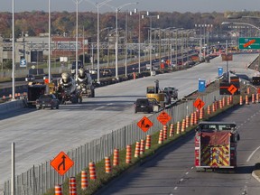 A large swath of eastbound Highway 20 will be shut down all weekend, preventing drivers from Lachine and farther west from using the span to get downtown.