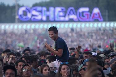 MONTREAL, QUE.: AUGUST 2, 2019 --Crowd watches Flume on day 1 of the Osheaga Music and Arts Festival at Parc Jean-Drapeau in Montreal Friday, August 2, 2019. (John Kenney / MONTREAL GAZETTE) ORG XMIT: 62919