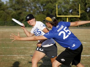 Montreal's women's team Iris, practicing here, will face off against elite veterans of the Ultimate Frisbee sport in a match on Friday.