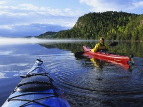 Opémican's activities include kayaking on Témiscamingue and Kipawa lakes.