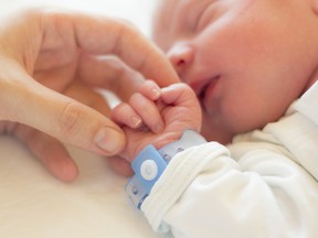 Figures compiled for the first half of 2021 suggest Quebec will end the year with a number of births comparable to those recorded before 2020.