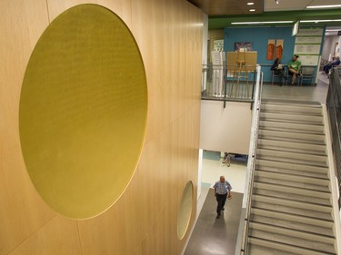 Lux Domum, a meditative work by artist  Martha Townsend at the Cedars Cancer Centre of  the MUHC Glen, features  fibreglass, steel, white gold, yellow gold and wood.