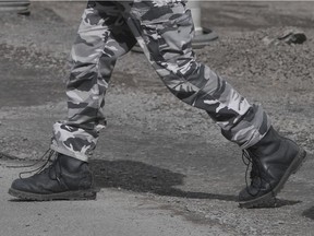 The unionized officers will wear camouflage pants as a pressure tactic until the STM comes up with a better proposal to allow them to work decent schedules.