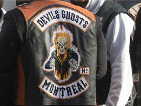 According to La Presse, the victim is a 39-year-old man who has been reported in the past to have been the president of the Devils Ghosts, a support club of the Hells Angels.