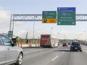 Highway 720 eastbound will be closed between the Turcot Interchange and the entrances from Notre-Dame and de la Cathédrale Sts. in the Ville-Marie tunnel until Thanksgiving Monday at 5 a.m.