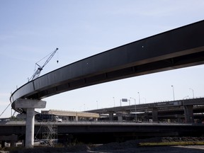 A number of closings will affect the Turcot Interchange. The exit merging eastbound Highway 20 to Highway 15 South will be sealed off until Monday at 5 a.m. Two of three eastbound lanes will also be closed between Angrignon Blvd. and the St. Pierre Interchange.