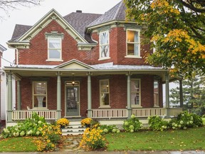 This sumptuous Queen Anne Revival-inspired Victorian home was built in 1900 in the heart of the village of Saint-Esprit in the Lanaudière.