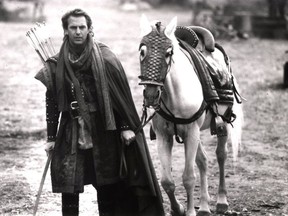 Warner Bros. film 'Robin Hood:  Prince of Thieves' - Kevin Costner [PNG Merlin Archive]