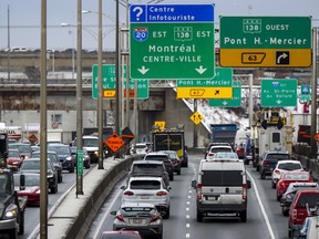 More and large vehicles on the roads travelling greater distances are precisely why Quebec's greenhouse gas emissions have been on the rise since 2013.