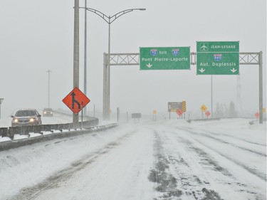 Authorities were asking motorists to stay off highways during the snow storm, leaving this Quebec City-region highway very lightly travelled on February 7, 2020.
