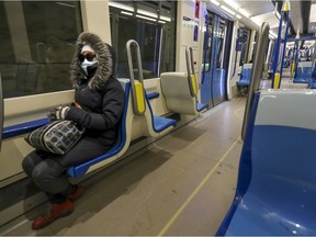Wearing a mask will soon be obligatory for all users of public transit in Quebec.