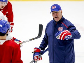 Canadiens Claude Julien gives players instructions during practice at the Bell Sports Complex in Brossard on Nov. 27, 2019.