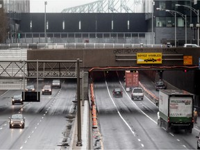 A three-year construction project that began last August on the Ville-Marie and Viger tunnels will force the complete closing of westbound Route 136/Highway 720, also known as the Ville-Marie, between Exit 5 (Robert-Bourassa Blvd./Highway 10 East/Champlain Bridge/Victoria Bridge) and the Turcot Interchange until 5 a.m. Monday.