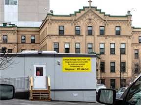 Quebec's expanded testing plan includes a testing centre at the parking lot at the Jewish General Hospital.
