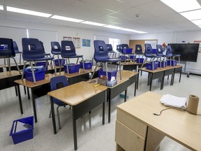 In Quebec, the return to elementary and high school classrooms will be mandatory in the fall.