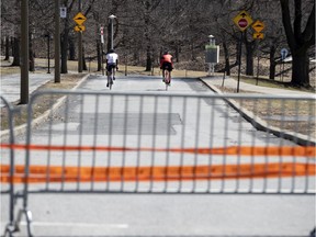 After having been closed since May to discourage gatherings as the incidence of COVID-19 infections spiked, the parking in some Montreal parks will be reopened starting Thursday, June 18, 2020.