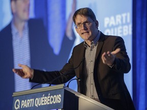 PQ spokesperson Sylvain Gaudreault said that despite hours of study, Bill 44 still possessed "major flaws," including vast discretionary power on the part of the environment minister over how the money is used.