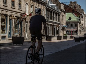 COVID-19 is taking its toll on tourism in Old Montreal on Saturday June 20, 2020. Normally popular spots like St-Paul Street are packed with people. Dave Sidaway / Montreal Gazette ORG XMIT: 64595