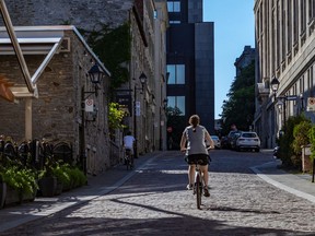 COVID-19 is taking its toll on tourism in Old Montreal on Saturday June 20, 2020. Dave Sidaway / Montreal Gazette