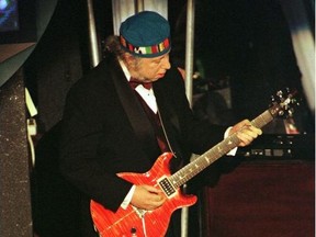 Peter Green at the Rock and Roll Hall of Fame induction ceremony in 1998.
