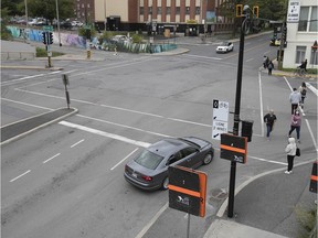 Situated near two ramps to the Décarie Expressway, the MUHC superhospital, the Vendôme métro and train station, and a major cycling path, the area is a flurry of activity for all modes of transportation.