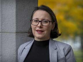 Ketra Schmitt, an associate professor at Concordia University’s Gina Cody Centre for Engineering in Society who has studied how viruses transmit, says she finds the government's messaging confusing.