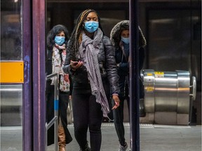 Montrealers wearing masks on Thursday, Nov. 12, 2020.