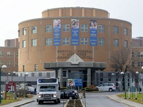 The Lakeshore General Hospital in Pointe-Claire is seen on Dec, 1, 2020.