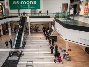 Fairview Mall in Pointe-Claire on Saturday, Dec. 5, 2020.